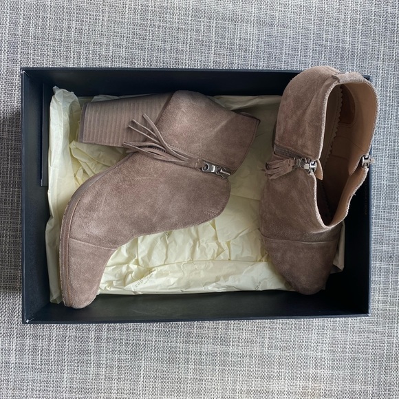 Rag and Bone suede zip booties - Picture 3 of 4